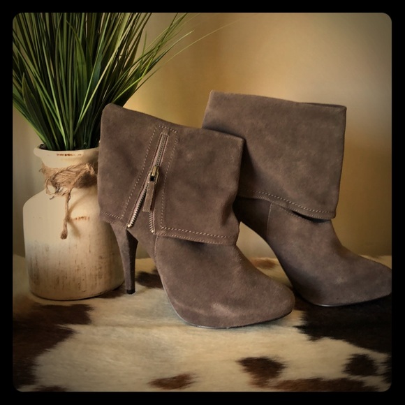 Bakers Boots - Picture 1 of 3